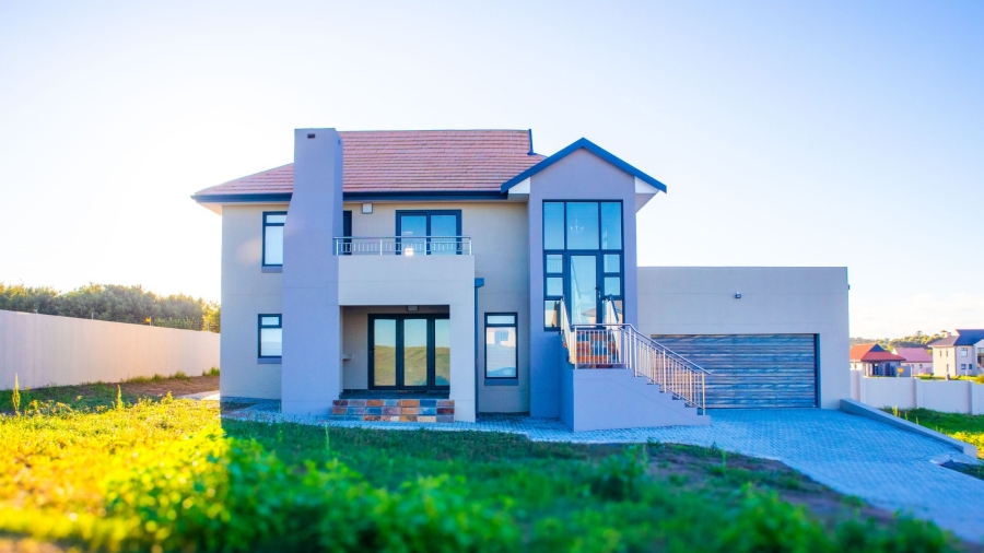 4 Bedroom Property for Sale in Kidds Beach Eastern Cape